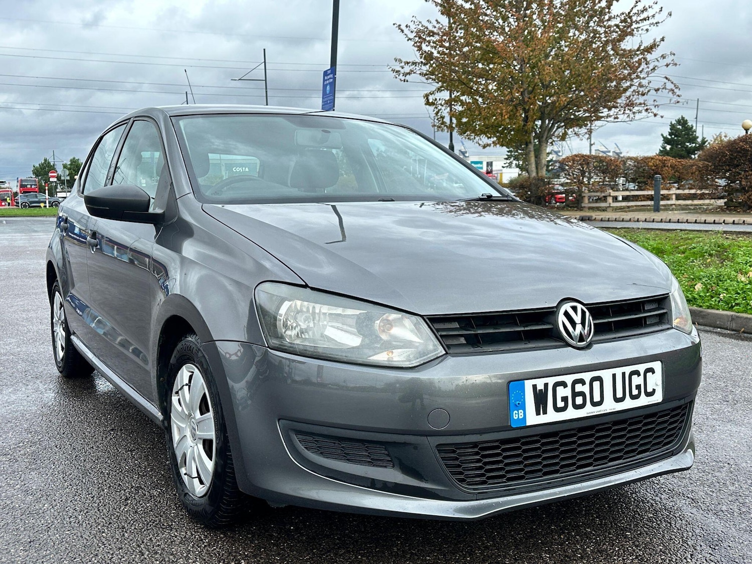 Used Volkswagen Polo 2011 for sale - 76432528: Photo 1