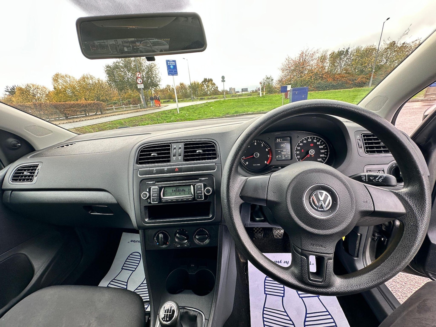 Used Volkswagen Polo 2011 for sale - 76432528: Photo 12