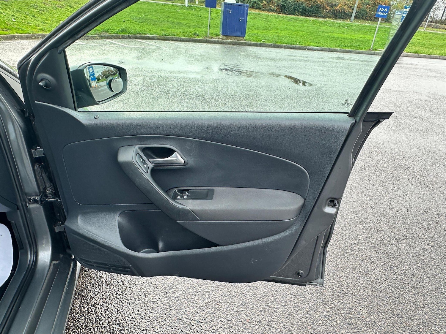 Used Volkswagen Polo 2011 for sale - 76432528: Photo 18