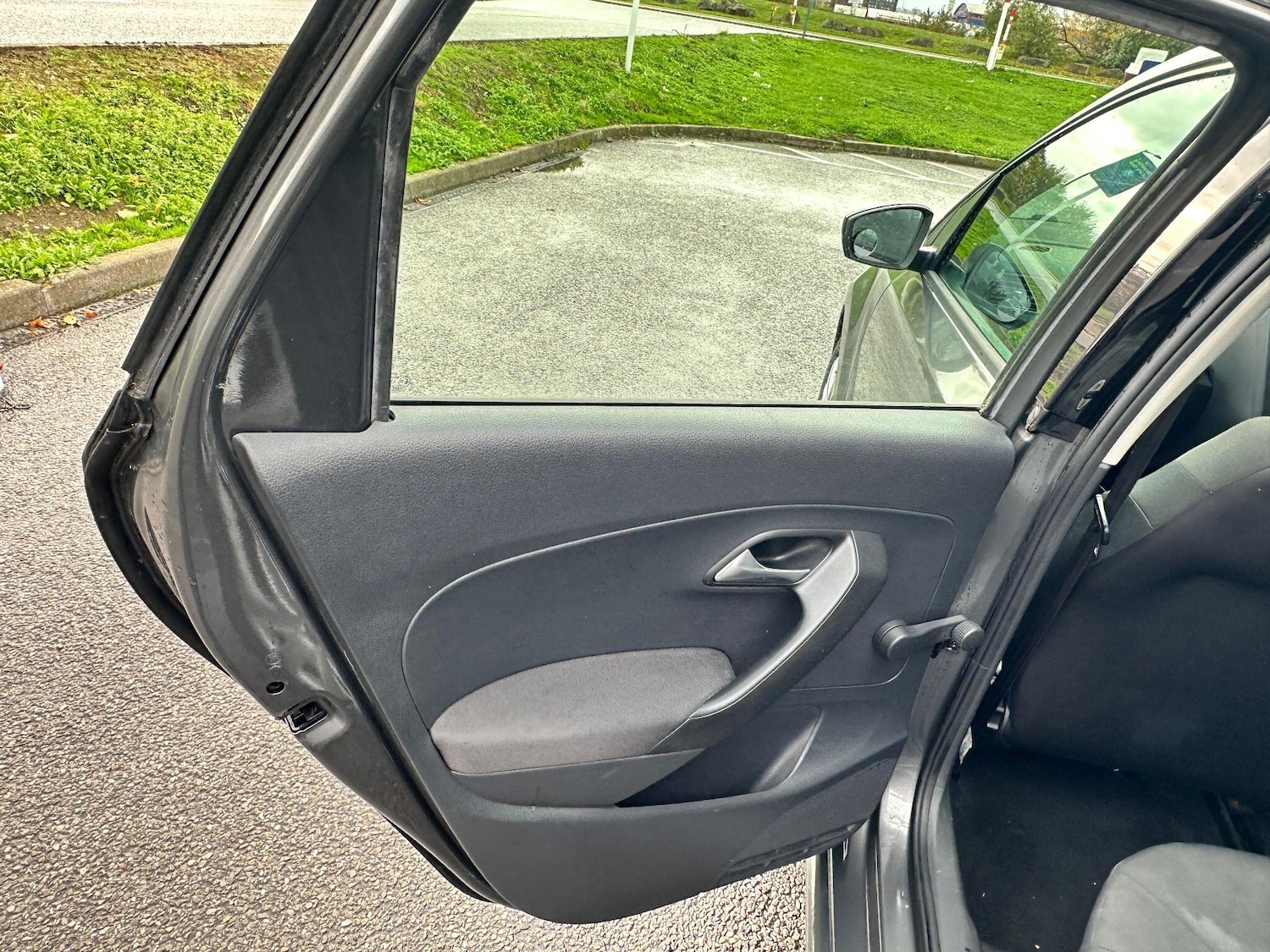 Used Volkswagen Polo 2011 for sale - 76432528: Photo 19