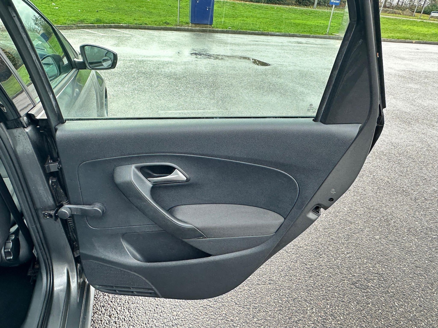 Used Volkswagen Polo 2011 for sale - 76432528: Photo 21