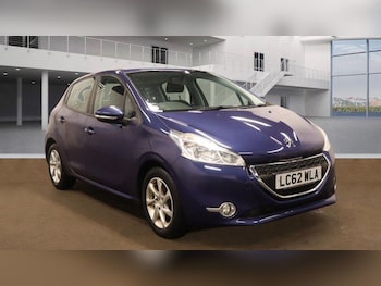 (62) - 1.0 VTi Active Euro 5 5dr