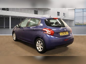 Used Peugeot 208 2012 for sale - 76976263: Photo
