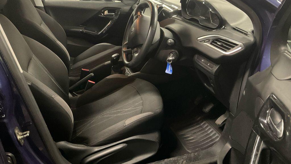 Used Peugeot 208 2012 for sale - 76976263: Photo 7