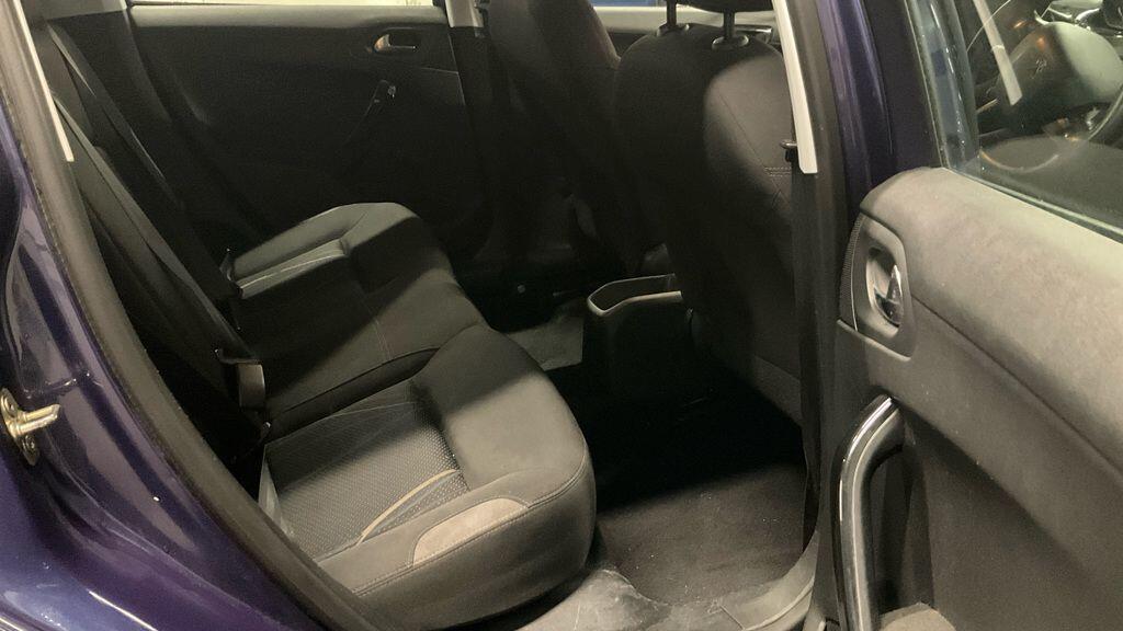 Used Peugeot 208 2012 for sale - 76976263: Photo 8