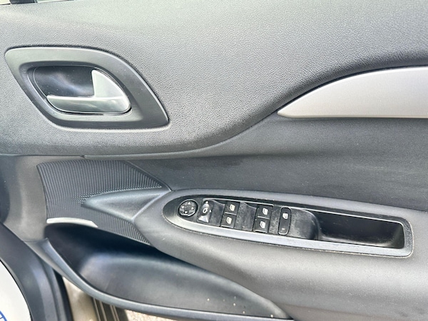 Used Citroen C4 2012 for sale - 76200389: Photo 30
