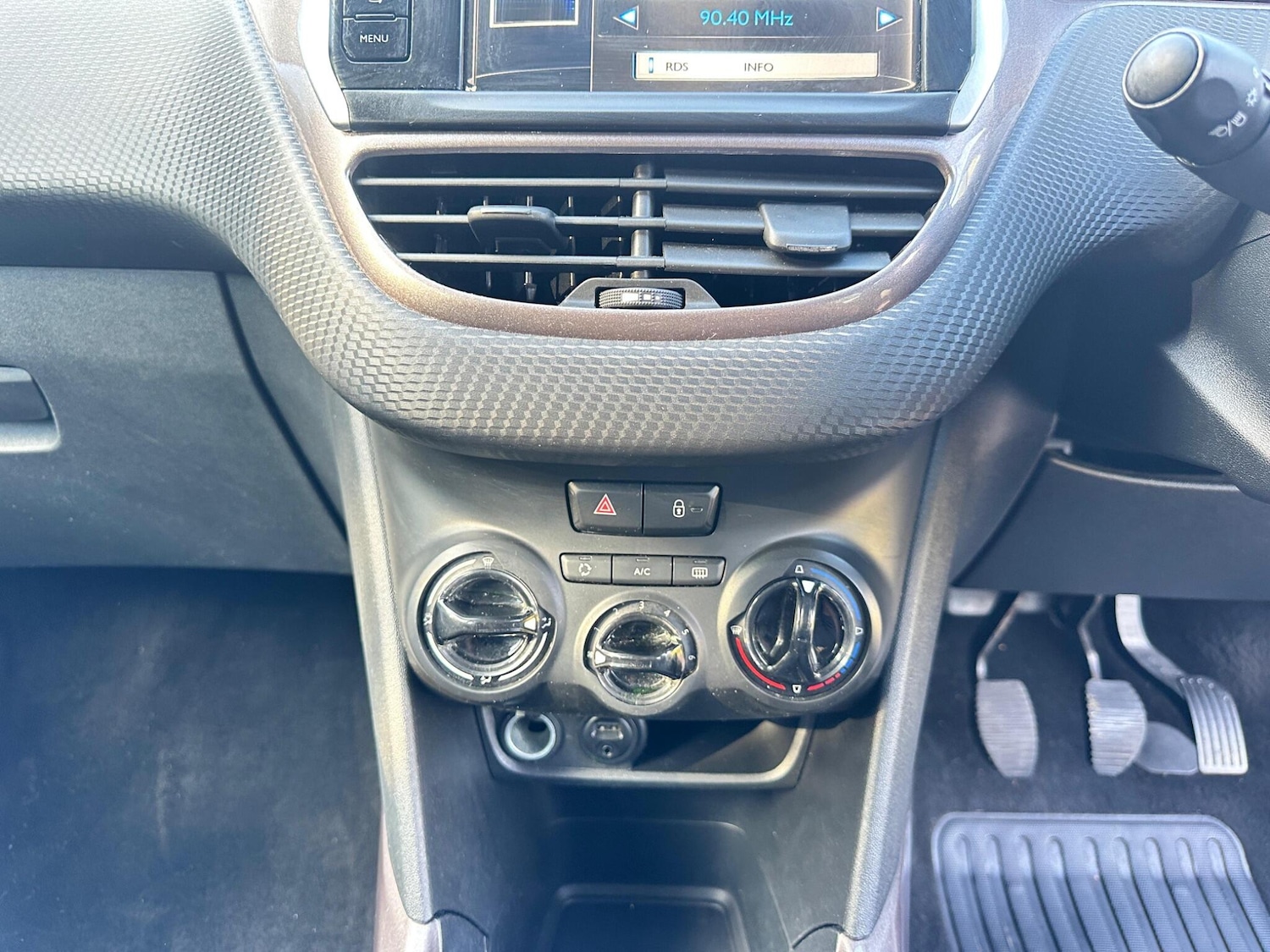 Used Peugeot 2008 2013 for sale - 77344423: Photo 18