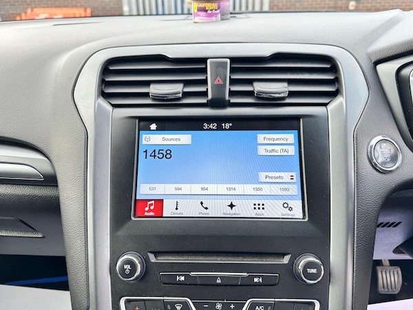 Used Ford Mondeo 2017 for sale - 76201199: Photo 32