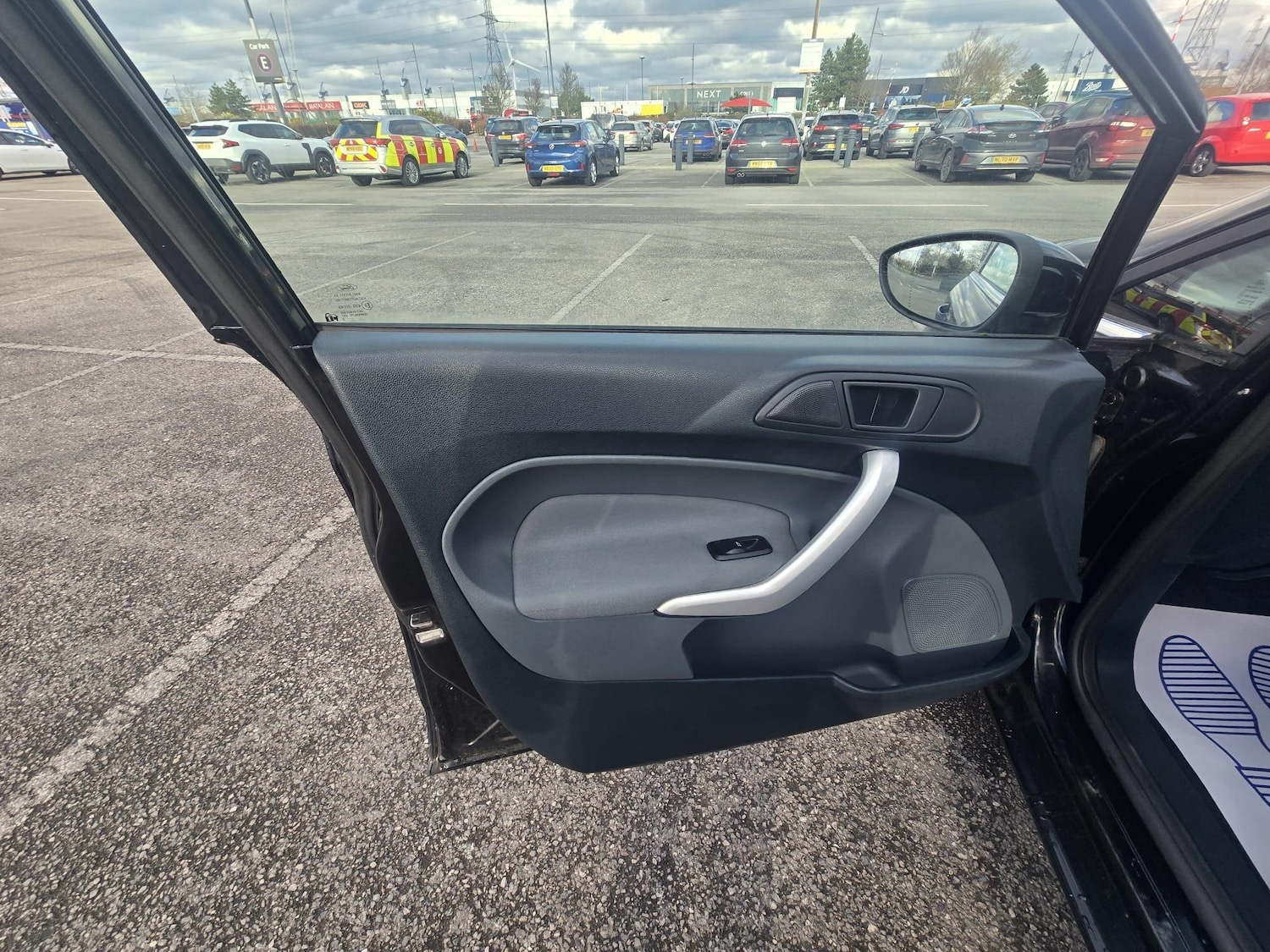 Used Ford Fiesta 2010 for sale - 76975570: Photo 17