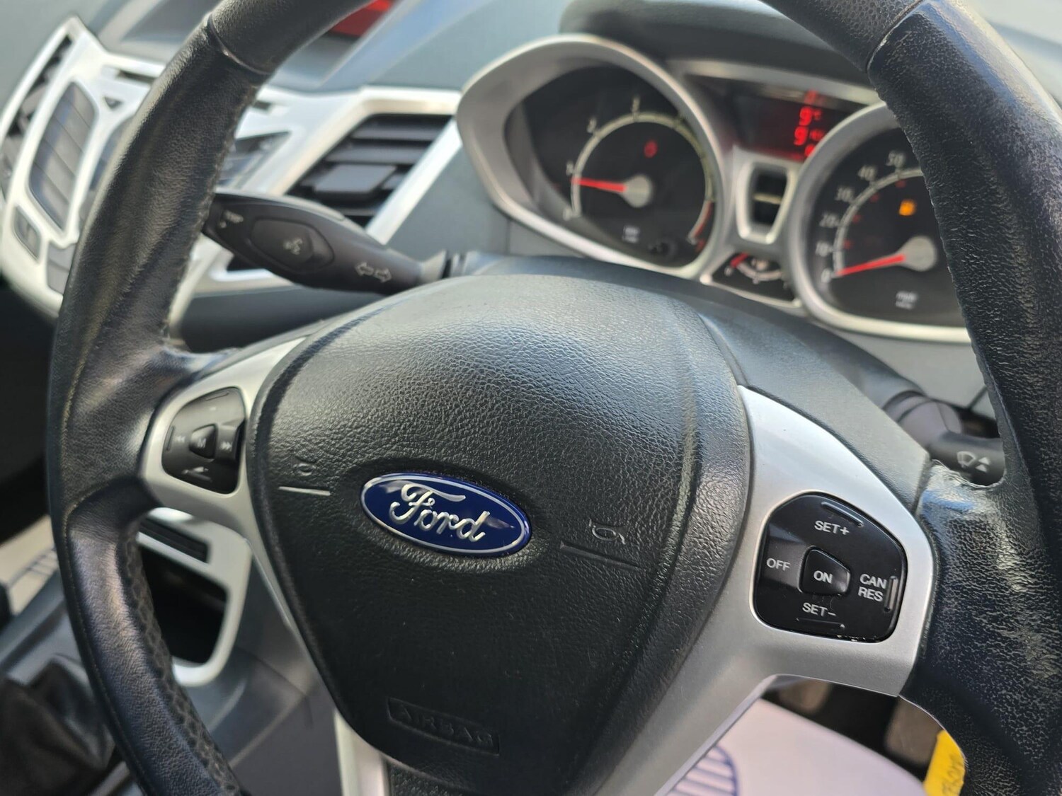 Used Ford Fiesta 2010 for sale - 76975570: Photo 21