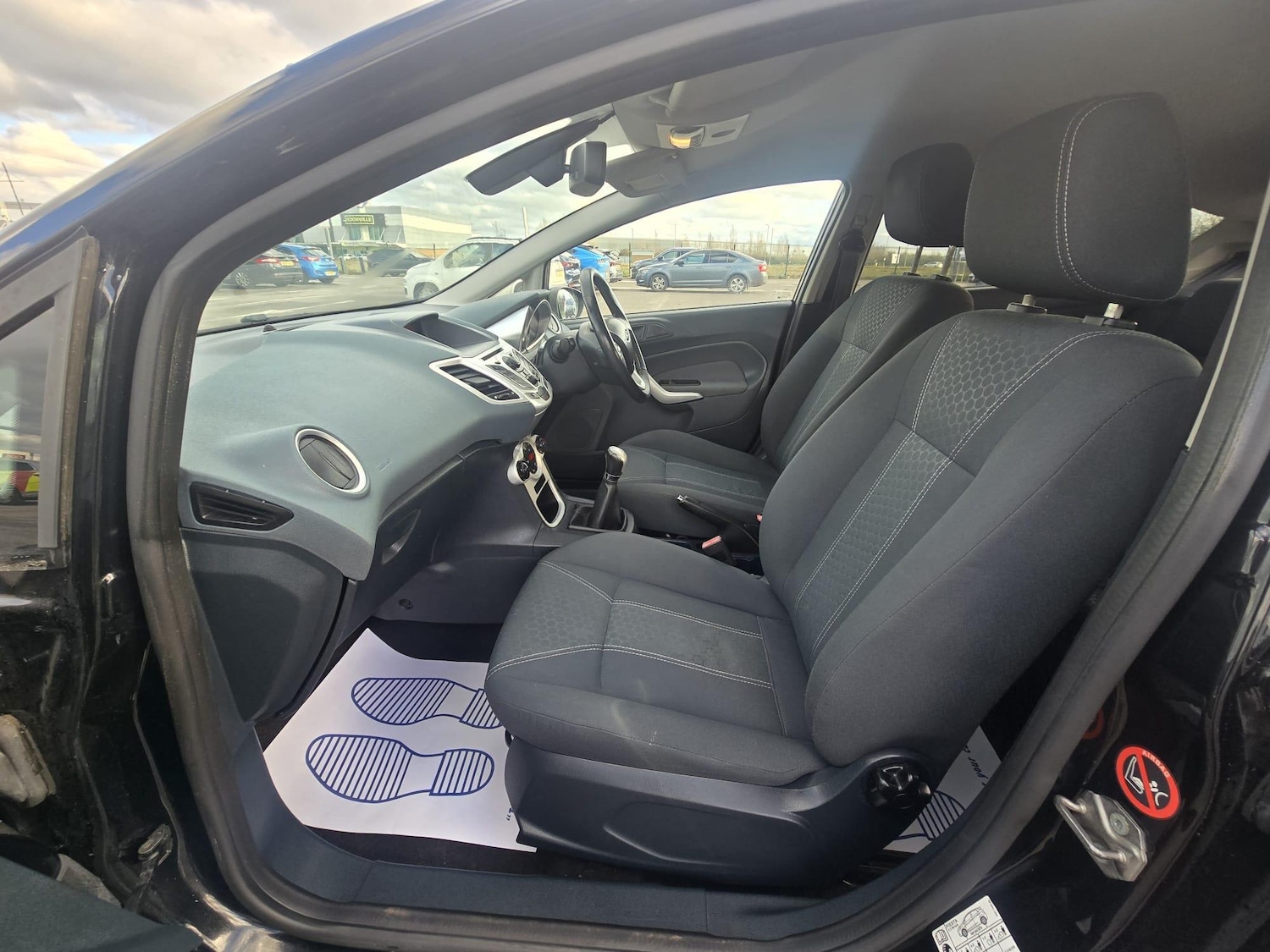 Used Ford Fiesta 2010 for sale - 76975570: Photo 23