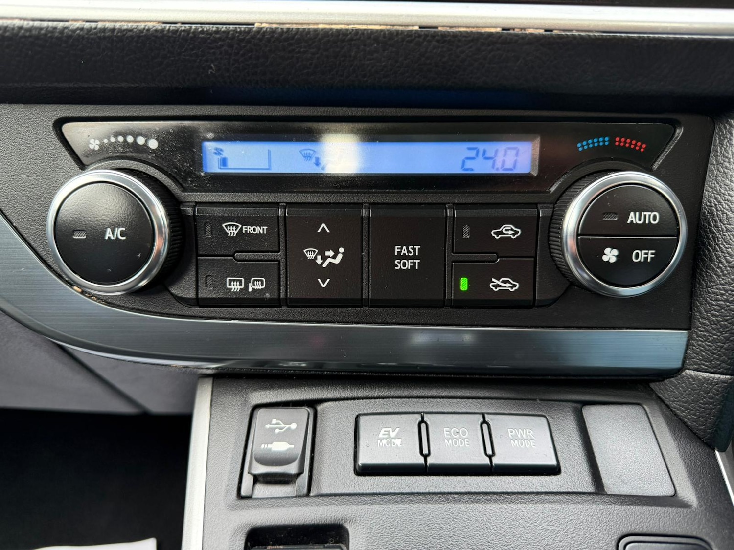 Used Toyota Auris 2013 for sale - 77331918: Photo 17