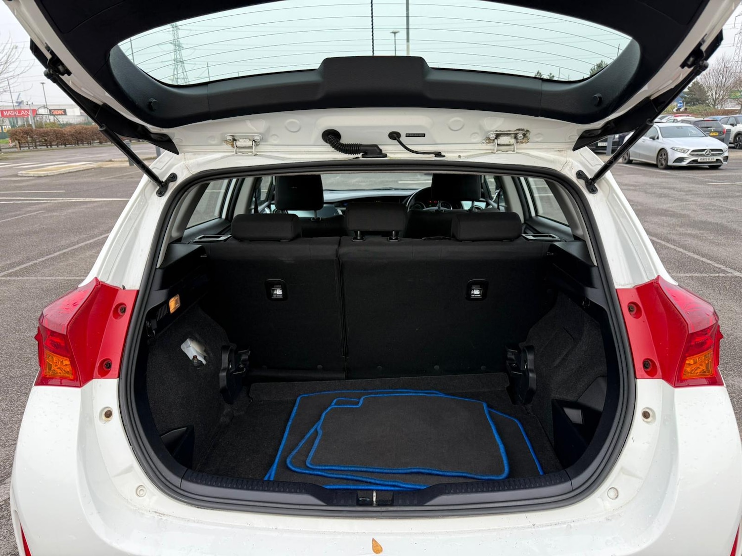 Used Toyota Auris 2013 for sale - 77331918: Photo 30