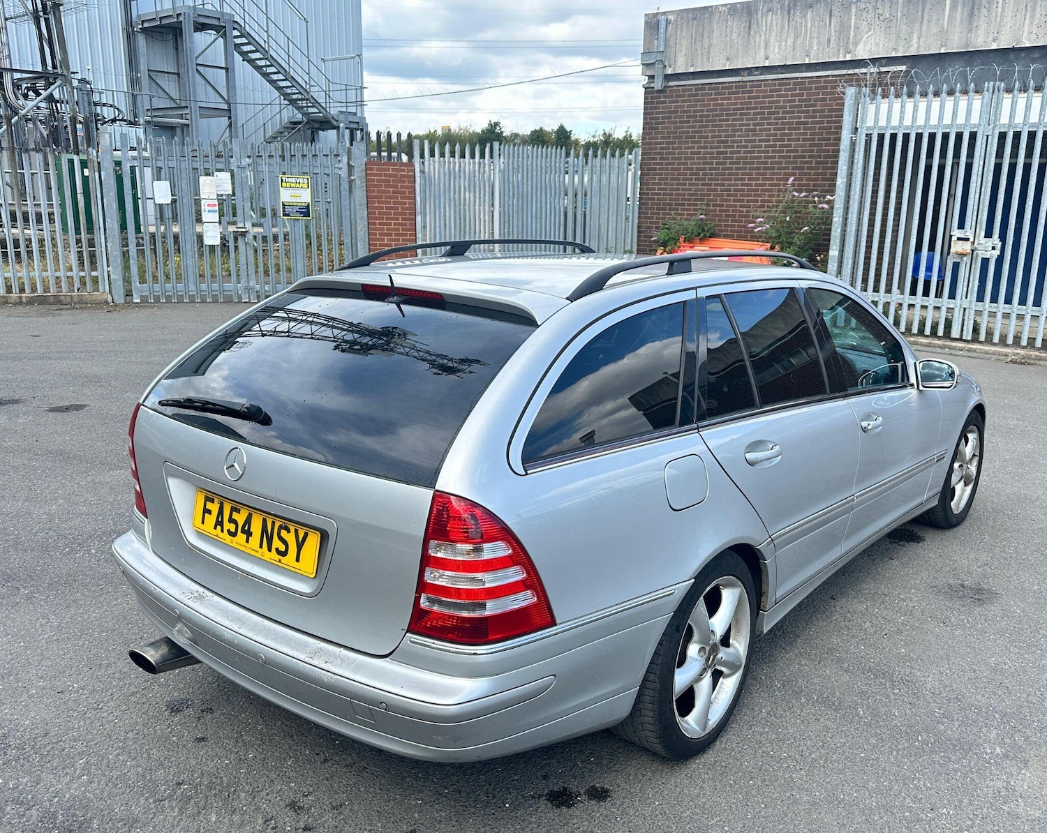 Used Mercedes-Benz C Class 2004 for sale - 76200287: Photo 11