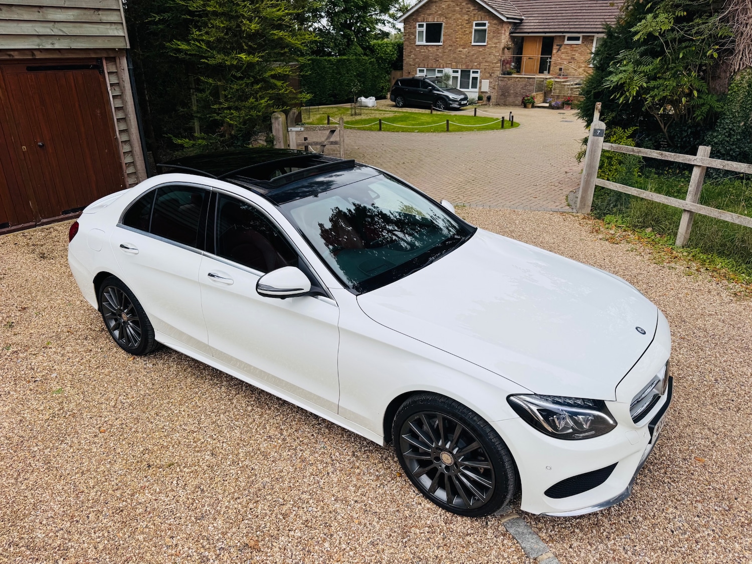 Used Mercedes-Benz C-Class 2015 for sale - 76089761: Photo 1