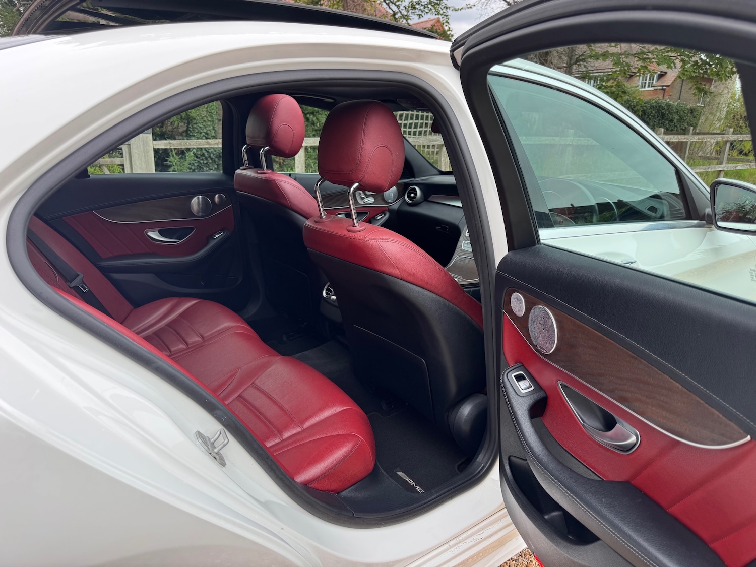 Used Mercedes-Benz C-Class 2015 for sale - 76089761: Photo 17