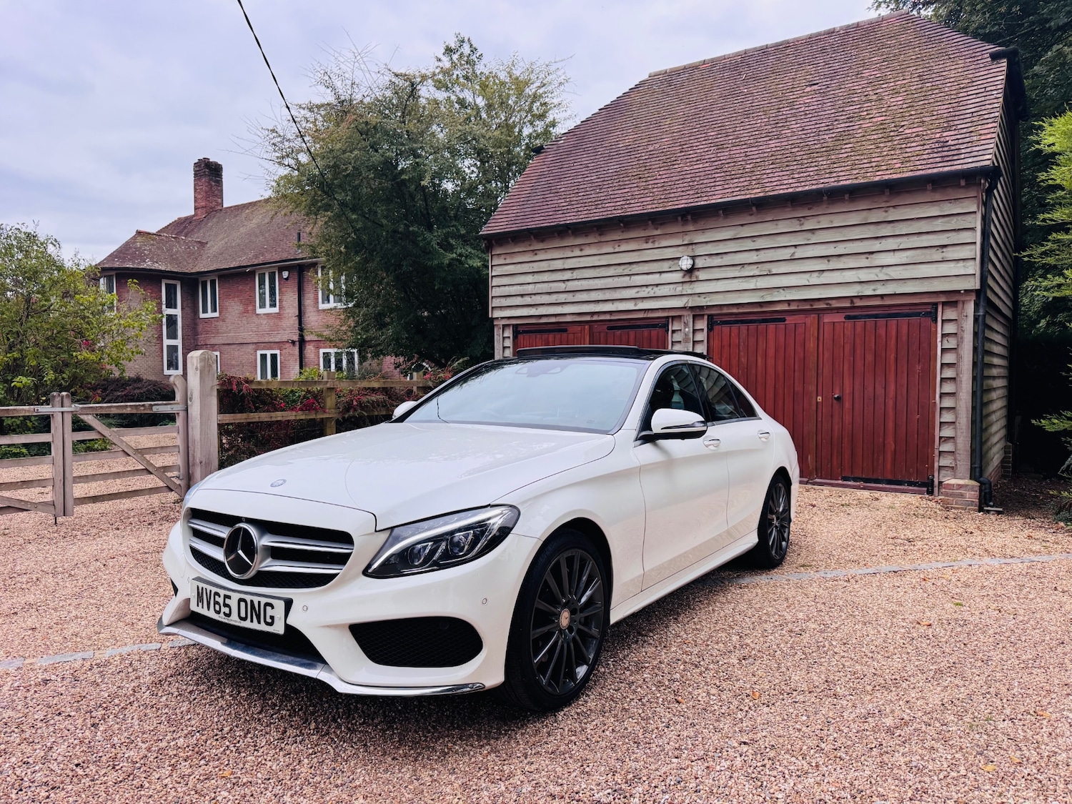Used Mercedes-Benz C-Class 2015 for sale - 76089761: Photo 6