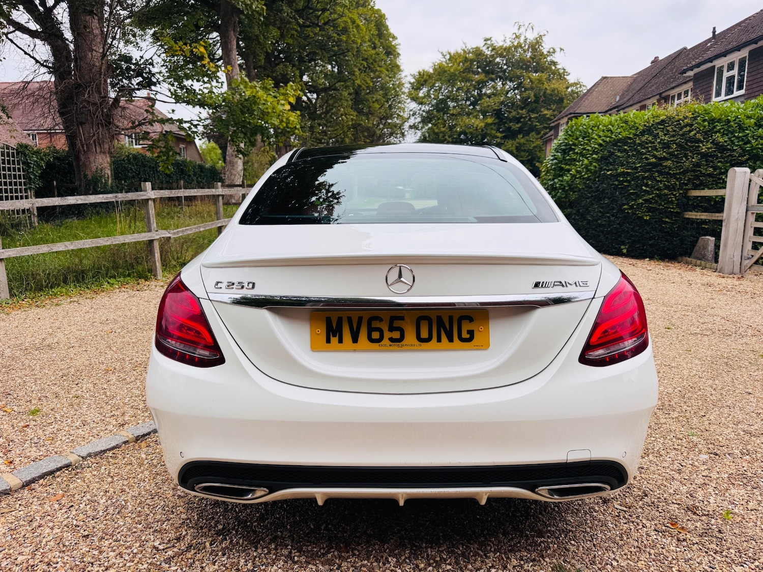 Used Mercedes-Benz C-Class 2015 for sale - 76089761: Photo 8