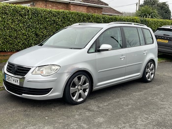 Used Volkswagen Touran 2007 for sale - 77058450: Photo