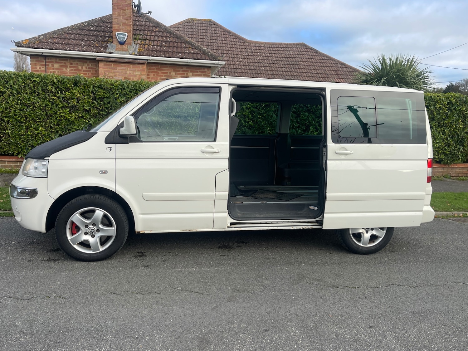 Used Volkswagen Multivan 2012 for sale - 76626584: Photo 10