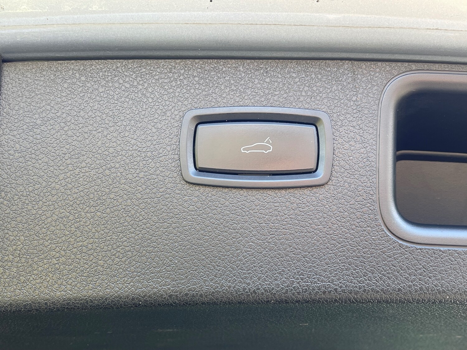 Used Porsche Macan 2016 for sale - 77938513: Photo 26