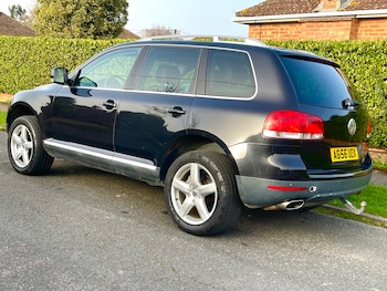 Used Volkswagen Touareg undefined for sale - 77763175: Photo