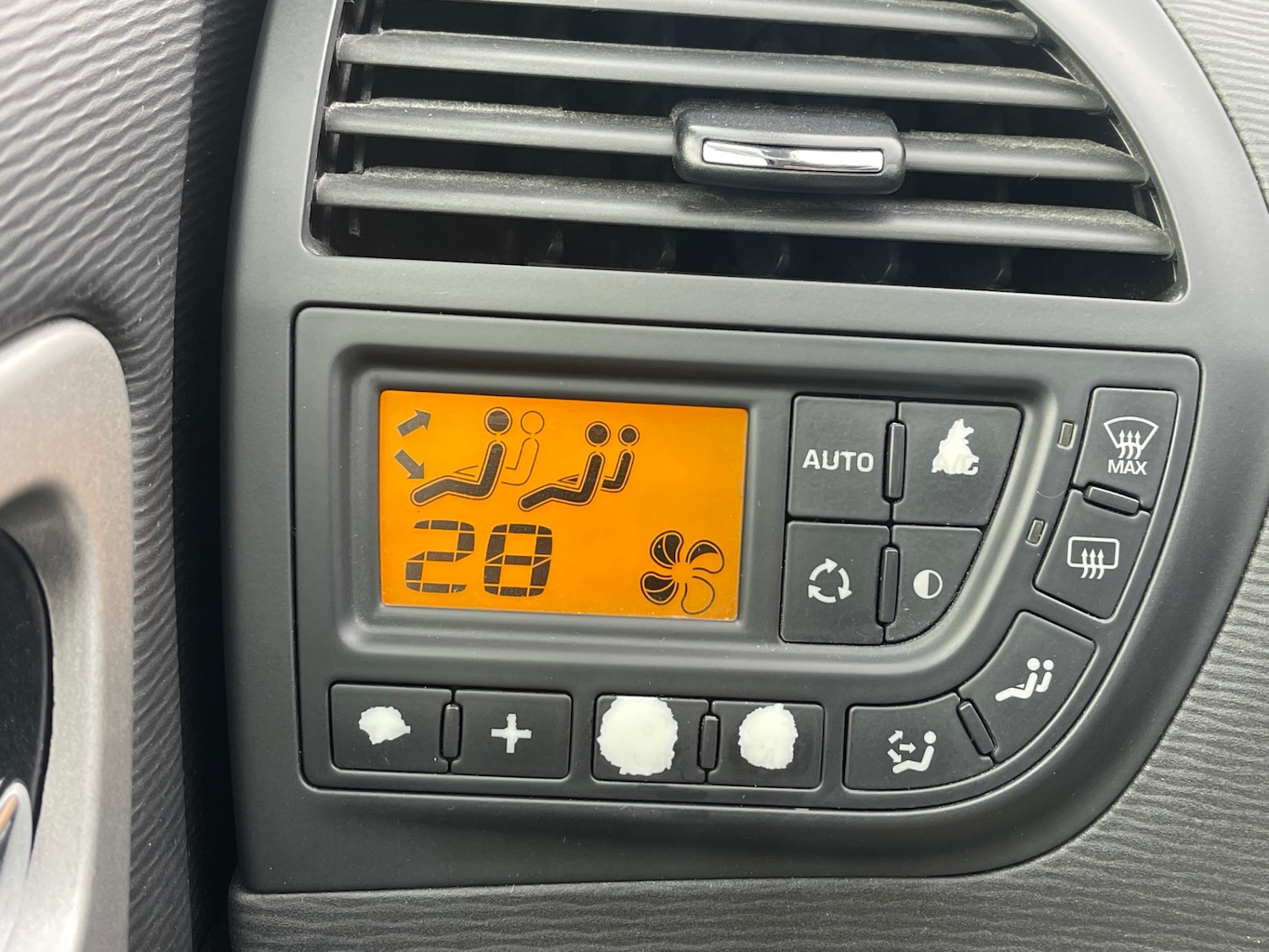 Used Citroen C4 Picasso 2012 for sale - 77351232: Photo 18