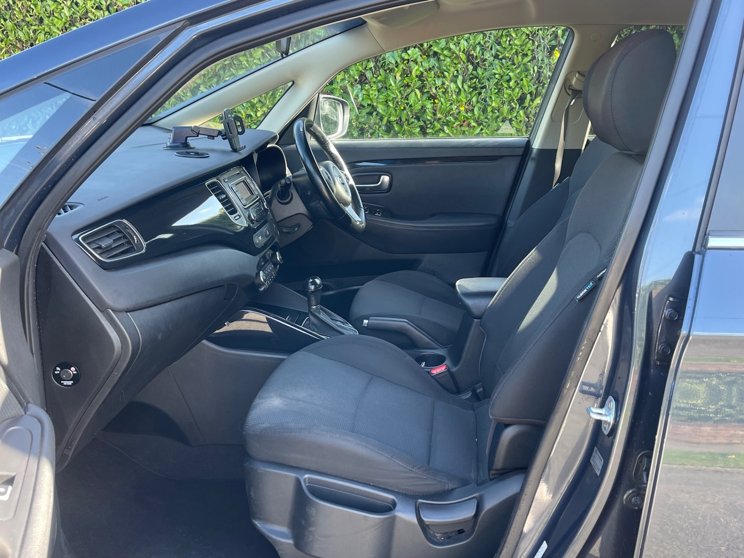Used Kia Carens 2016 for sale - 76018470: Photo 10