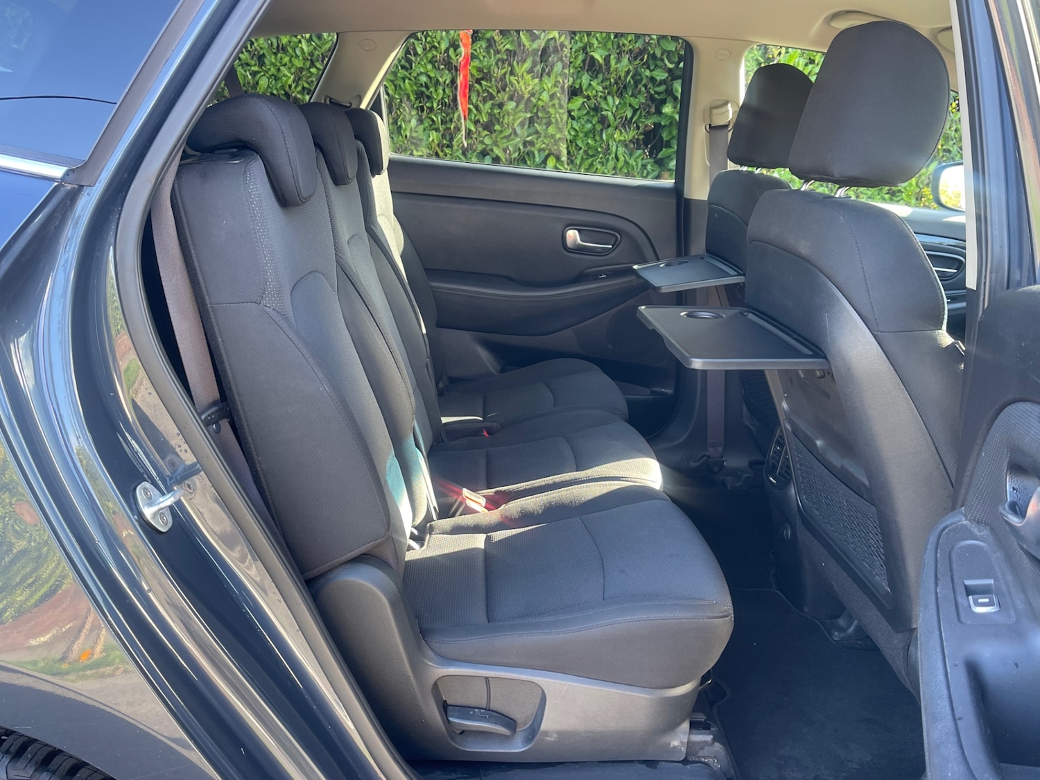 Used Kia Carens 2016 for sale - 76018470: Photo 11