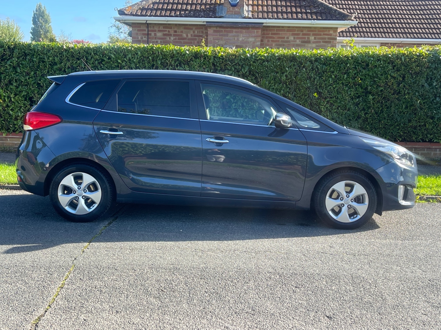 Used Kia Carens 2016 for sale - 76018470: Photo 6