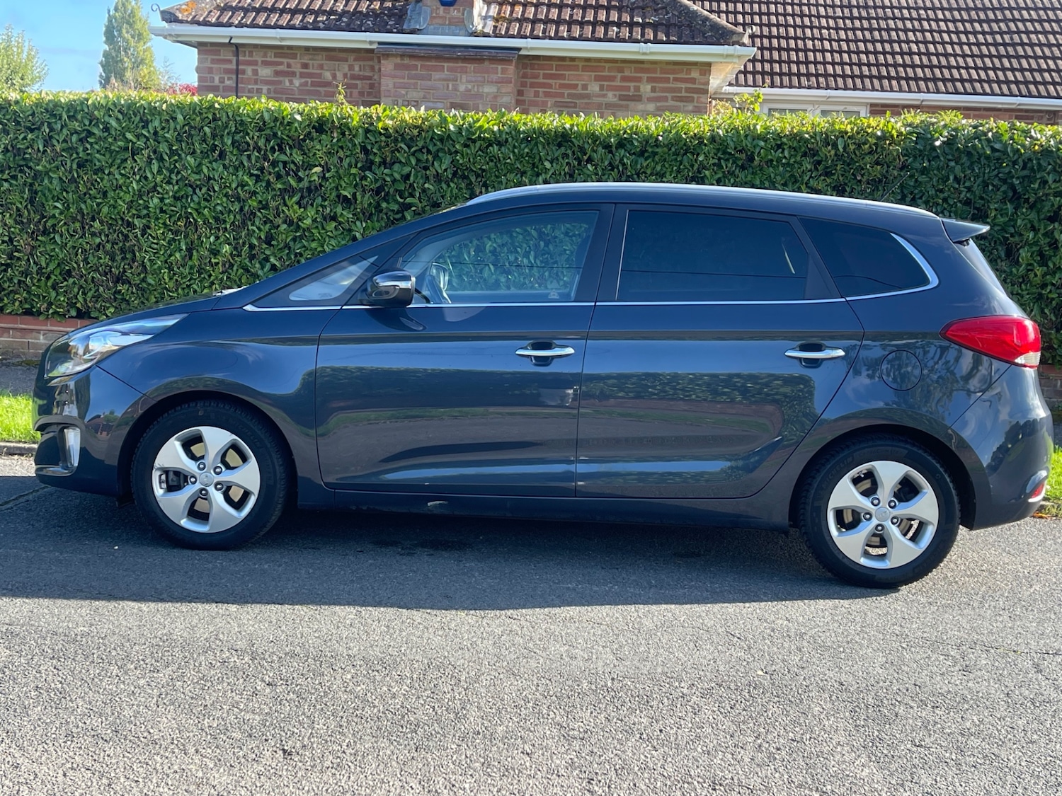 Used Kia Carens 2016 for sale - 76018470: Photo 7