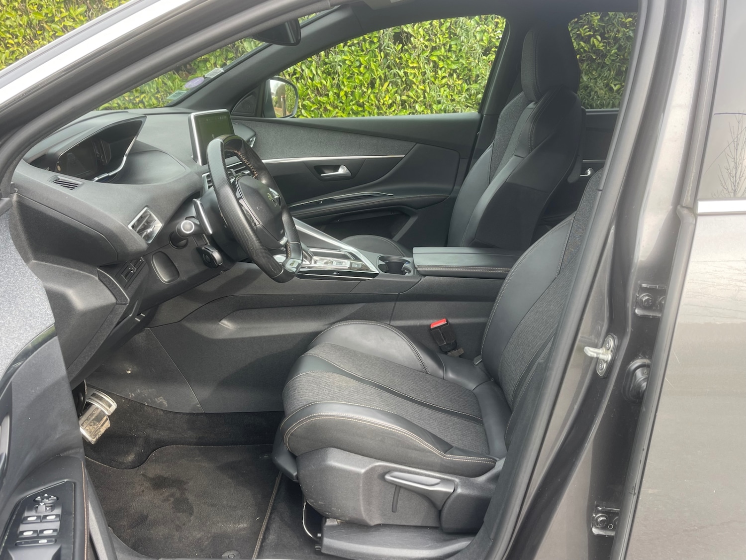 Used Peugeot E-5008 2018 for sale - 77502937: Photo 16