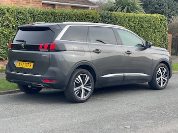 Used Peugeot E-5008 undefined for sale - 77502937: Photo