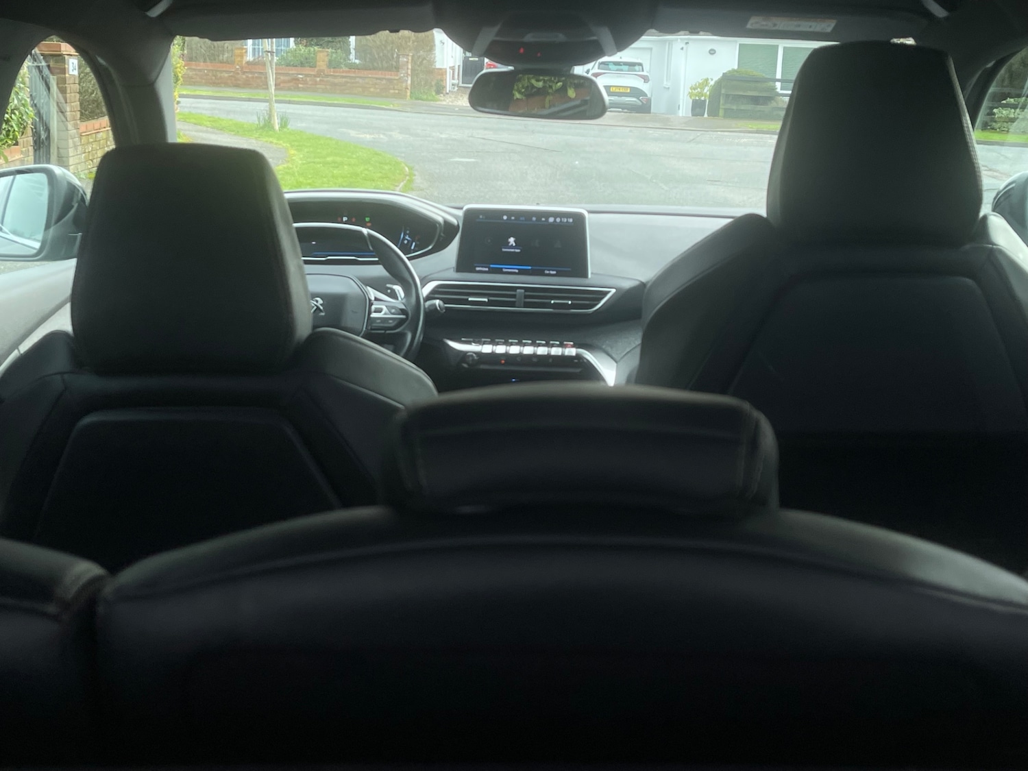 Used Peugeot E-5008 2018 for sale - 77502937: Photo 9