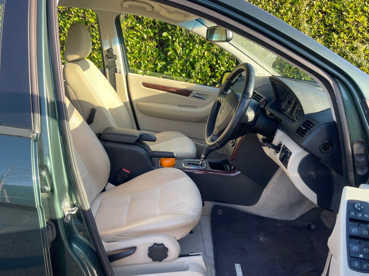 Used Mercedes-Benz A-Class 2010 for sale - 77019025: Photo 12