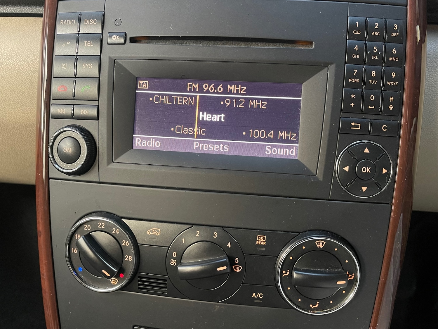 Used Mercedes-Benz A-Class 2010 for sale - 77019025: Photo 14