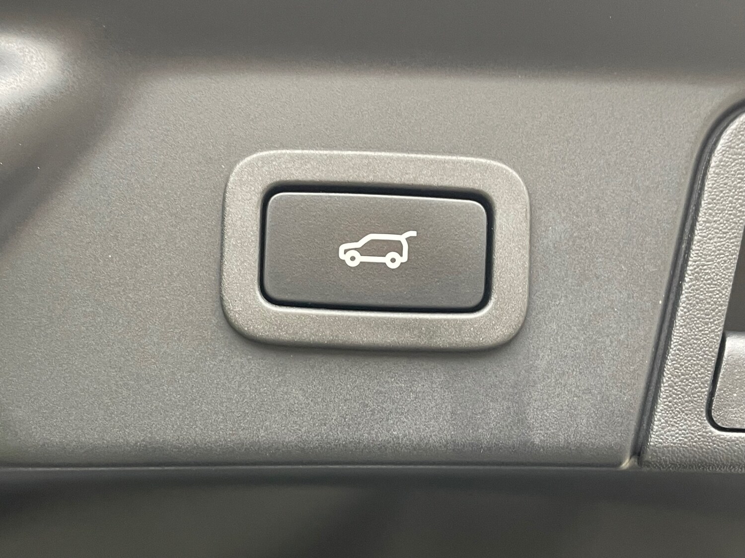 Used Land Rover Range Rover Velar 2017 for sale - 77058460: Photo 10