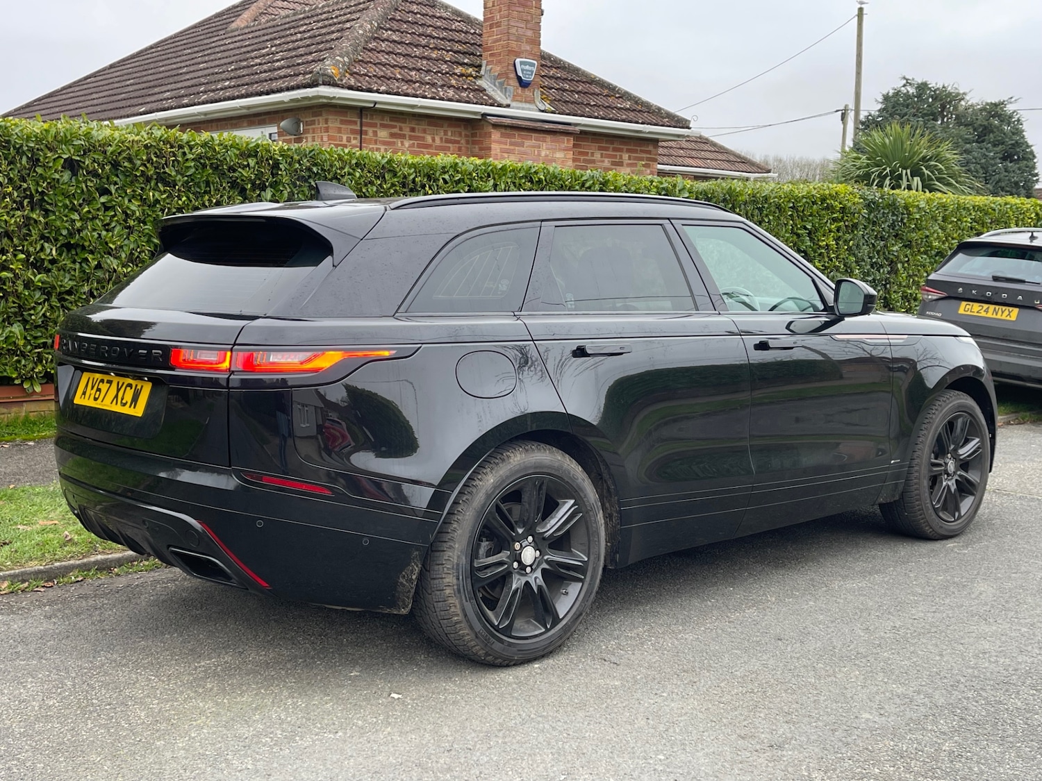 Used Land Rover Range Rover Velar 2017 for sale - 77058460: Photo 2