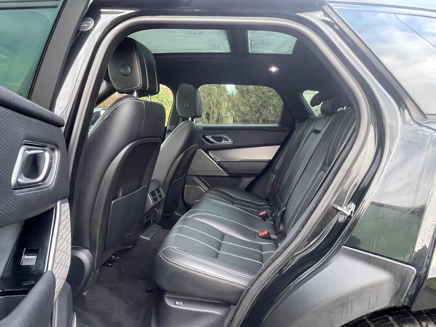 Used Land Rover Range Rover Velar 2017 for sale - 77058460: Photo 21