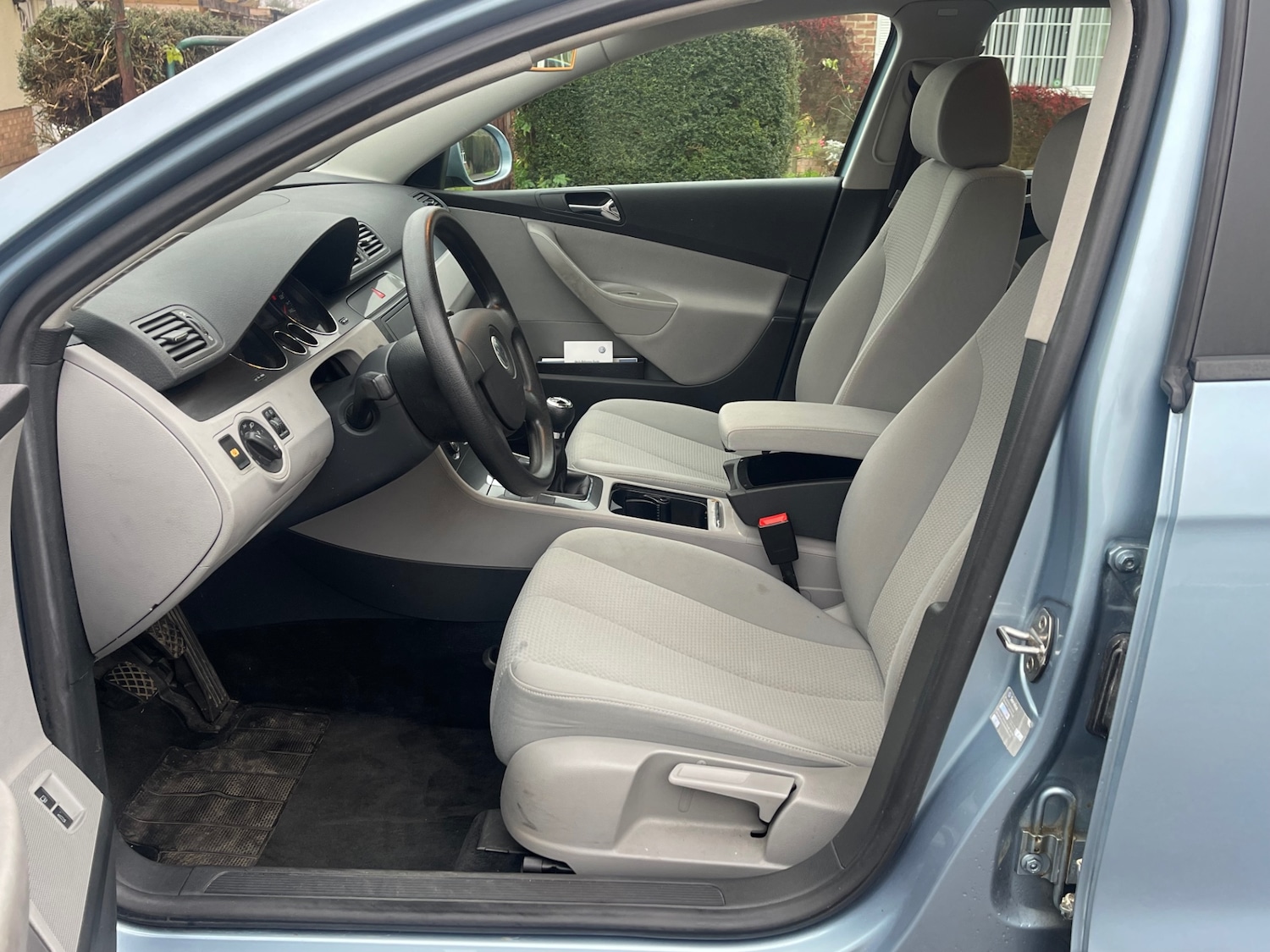 Used Volkswagen Passat 2010 for sale - 76940427: Photo 10