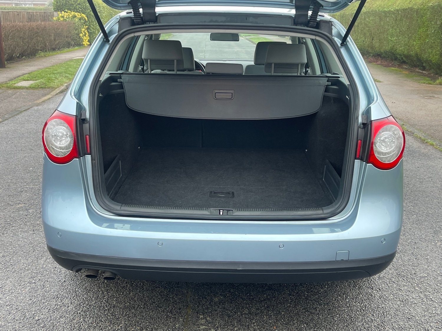 Used Volkswagen Passat 2010 for sale - 76940427: Photo 8