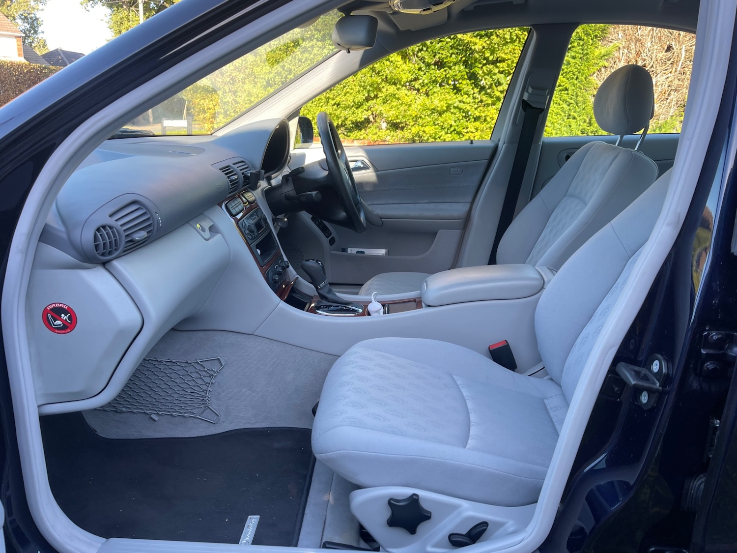Used Mercedes-Benz C-Class 2002 for sale - 75379306: Photo 10