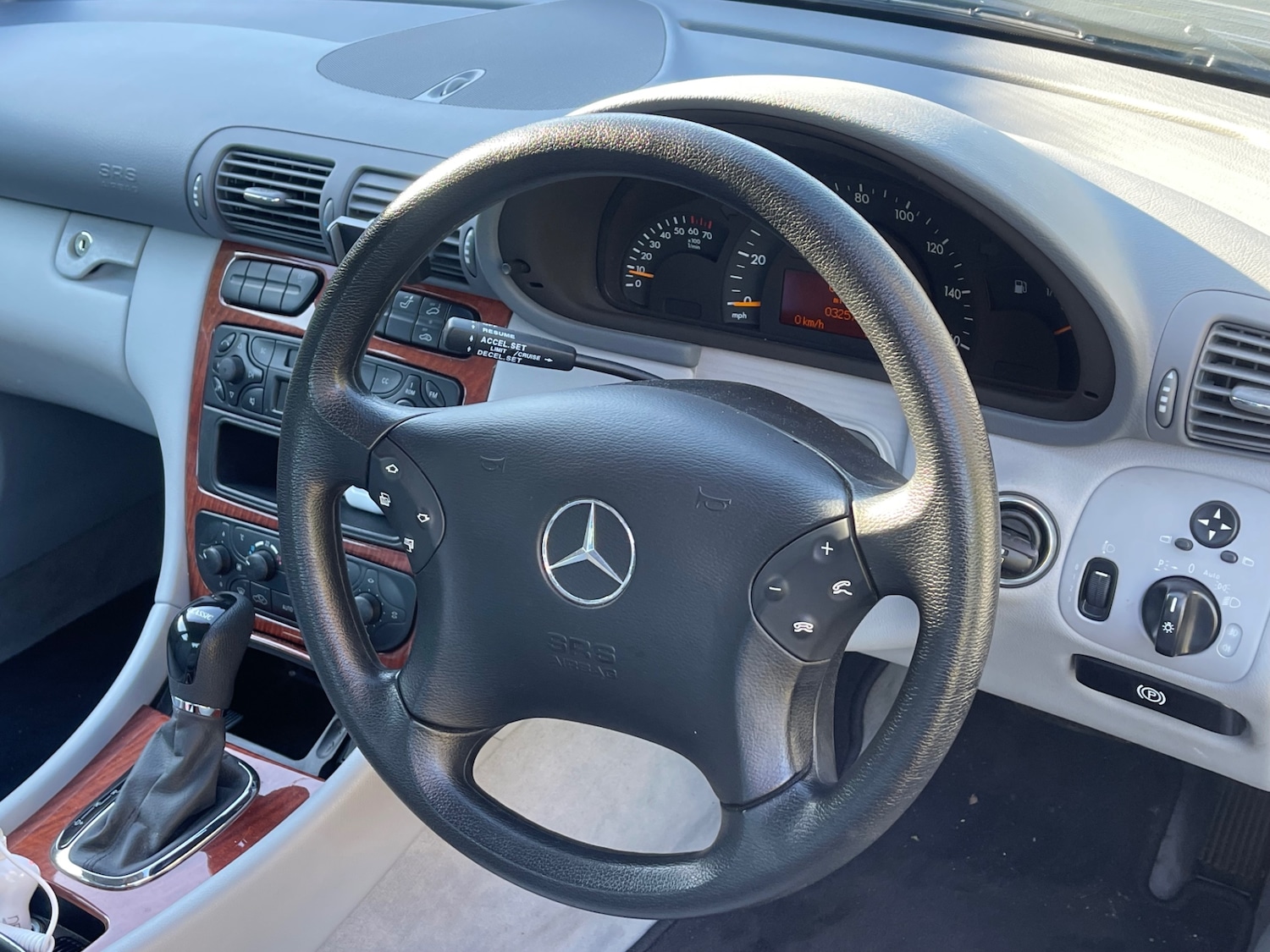 Used Mercedes-Benz C-Class 2002 for sale - 75379306: Photo 14
