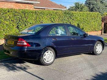 Used Mercedes-Benz C-Class 2002 for sale - 75379306: Photo