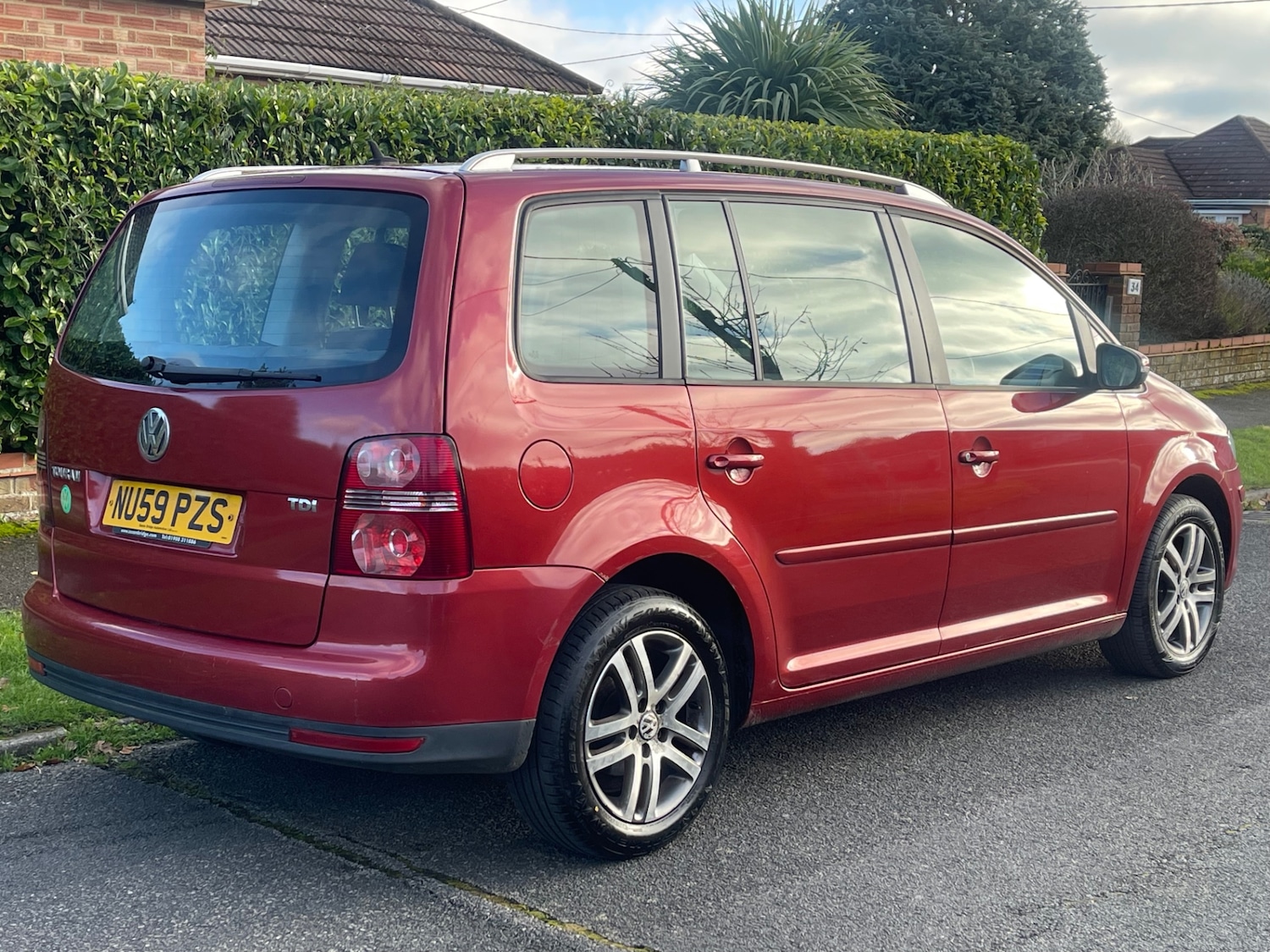 Used Volkswagen Touran 2009 for sale - 76692785: Photo 3
