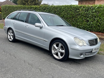 Mercedes-Benz - C-Class
