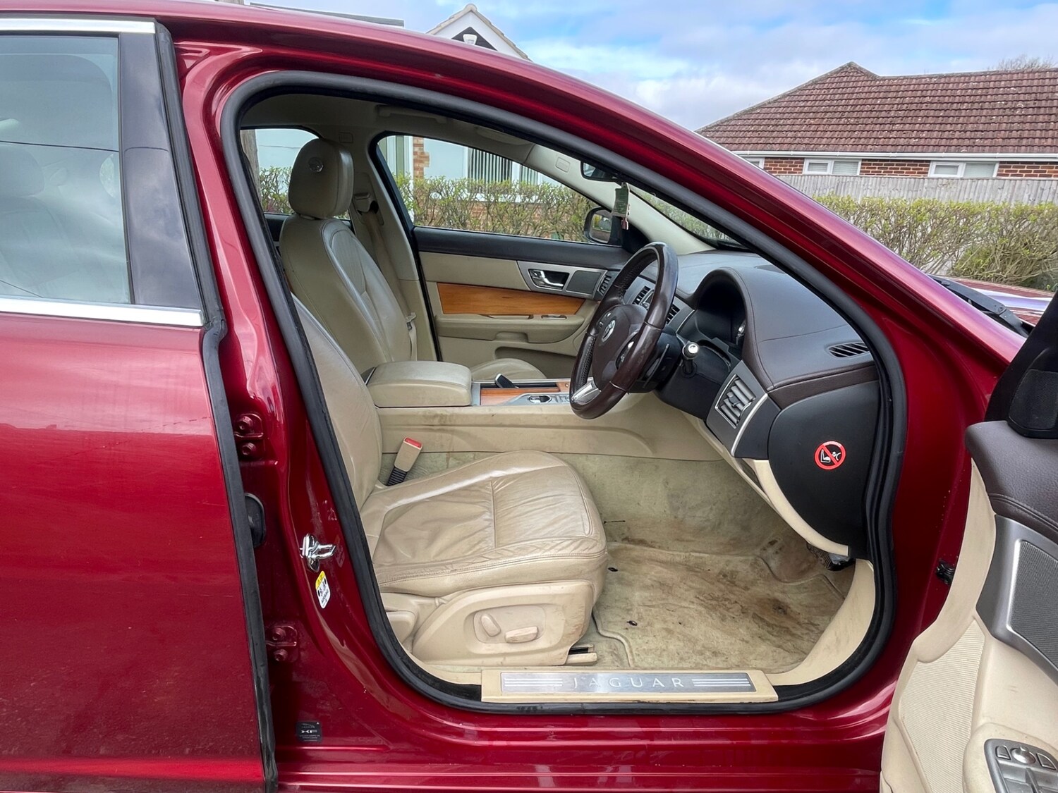 Used Jaguar XF 2011 for sale - 77915797: Photo 10