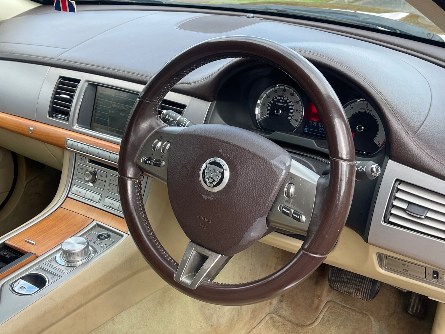 Used Jaguar XF 2011 for sale - 77915797: Photo 12