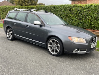 Used Volvo V70 2009 for sale - 76287969: Photo