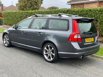 Used Volvo V70 2009 for sale - 76287969: Photo